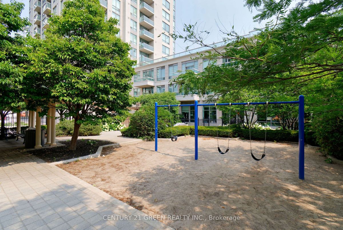 3504 Hurontario St Mississauga 3504 Hurontario St Mississauga