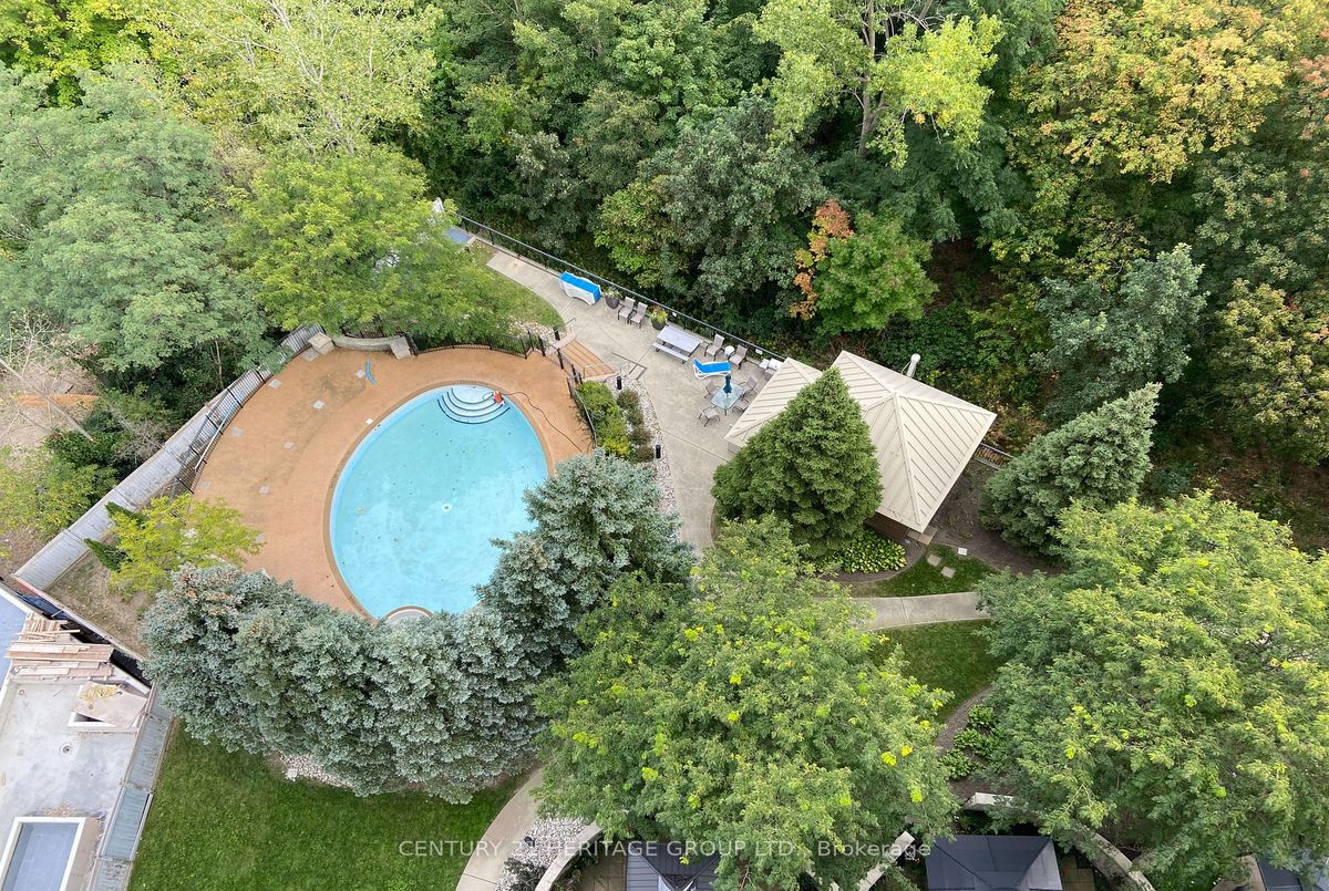 200 Burnhamthorpe Rd E Mississauga 200 Burnhamthorpe Rd E Mississauga