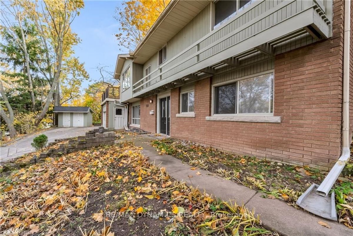 160 WOODSIDE Dr St. Catharines 160 WOODSIDE Dr St. Catharines