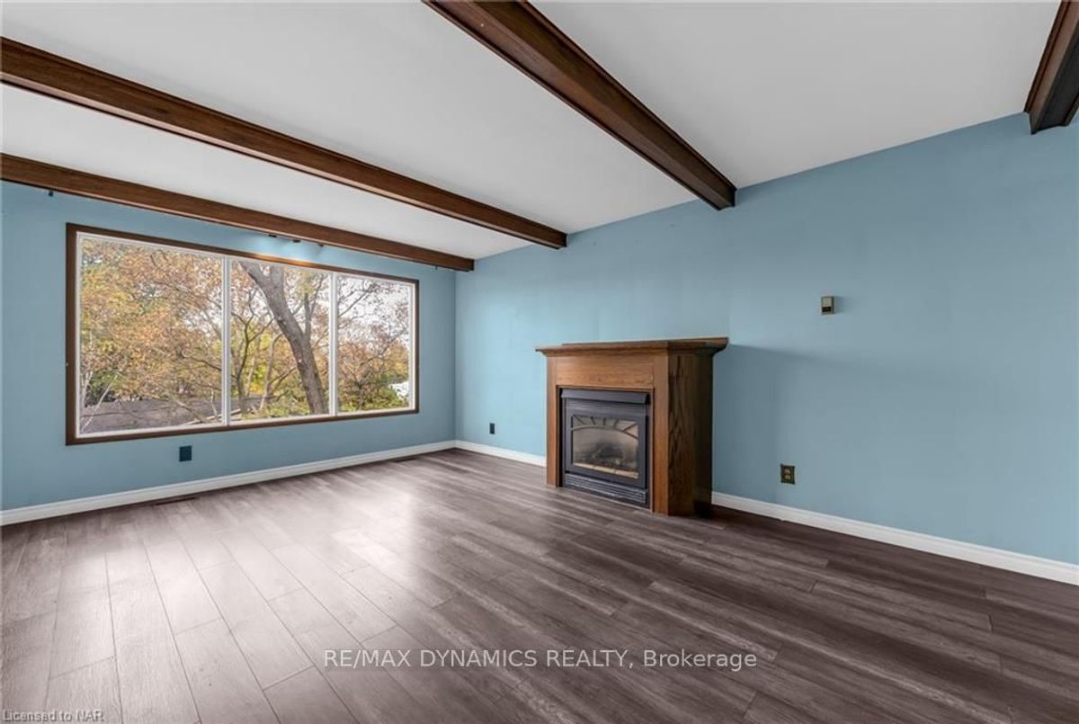 160 WOODSIDE Dr St. Catharines 160 WOODSIDE Dr St. Catharines