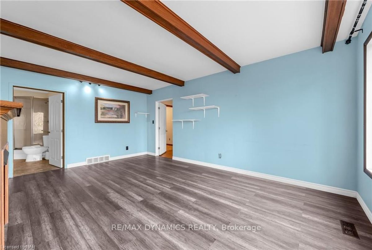 160 WOODSIDE Dr St. Catharines 160 WOODSIDE Dr St. Catharines