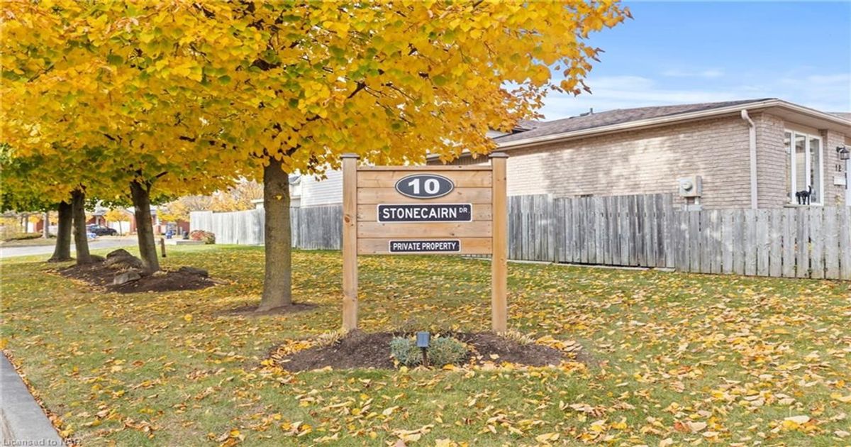 10 STONECAIRN Dr Cambridge
