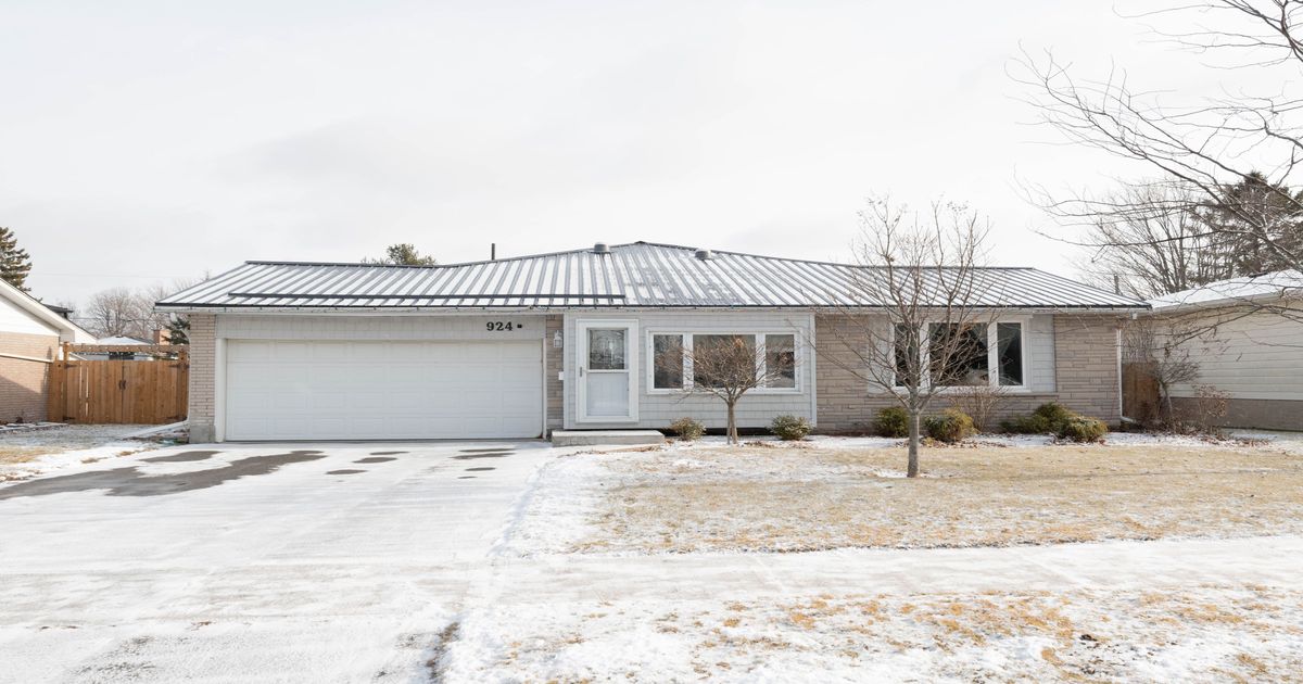 924 Auden Park Dr Kingston