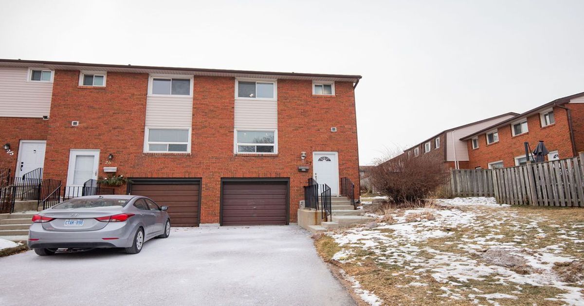 90 Magnolia Drive Hamilton