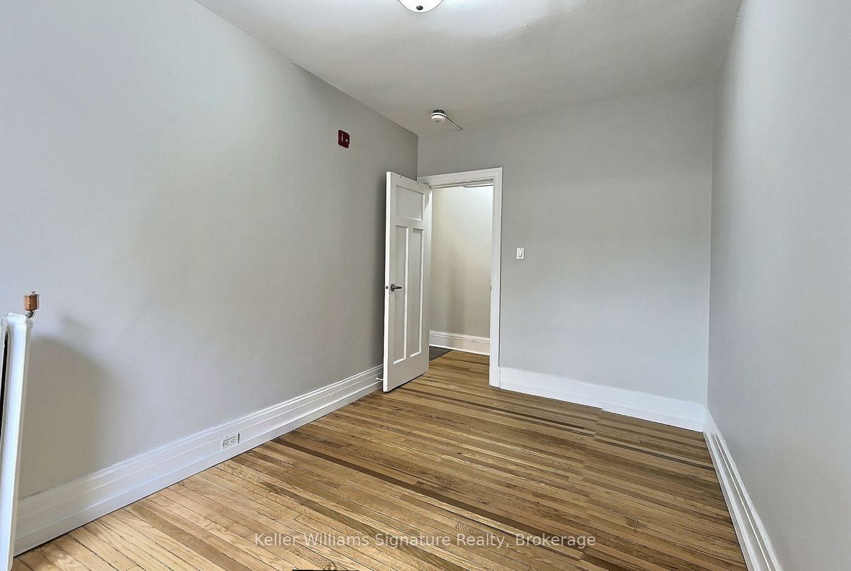 img-gallery