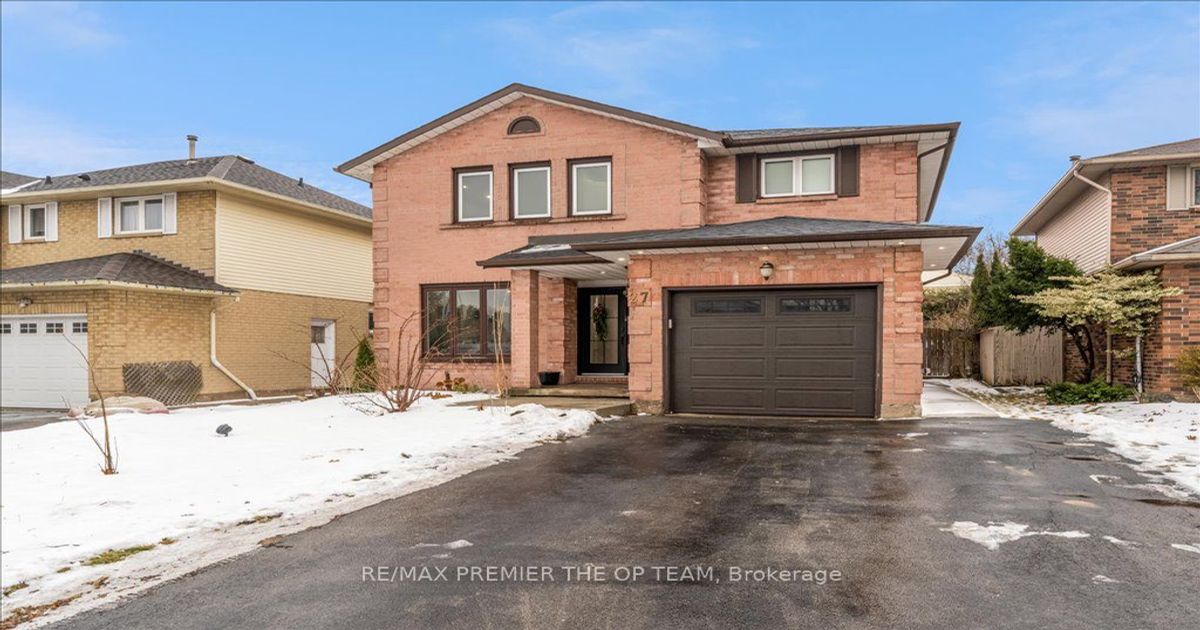 27 Elmira Dr Hamilton