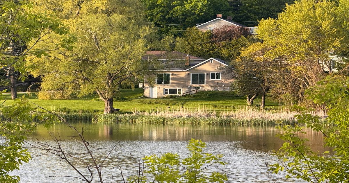 757 Hillview Road Kingston