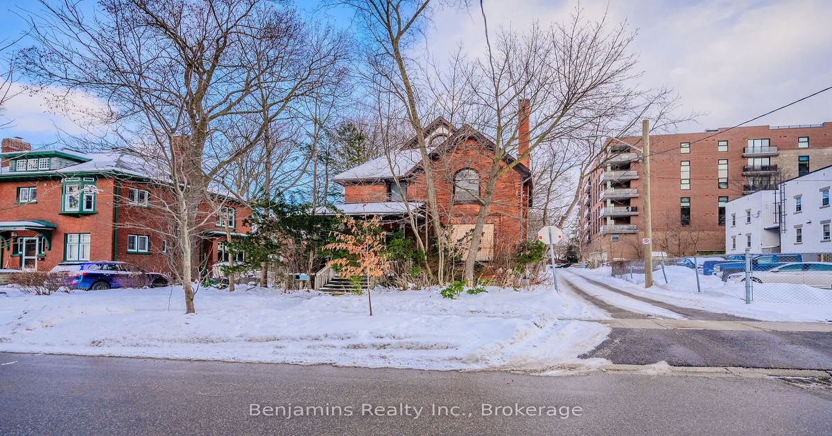 9 John Street E Waterloo