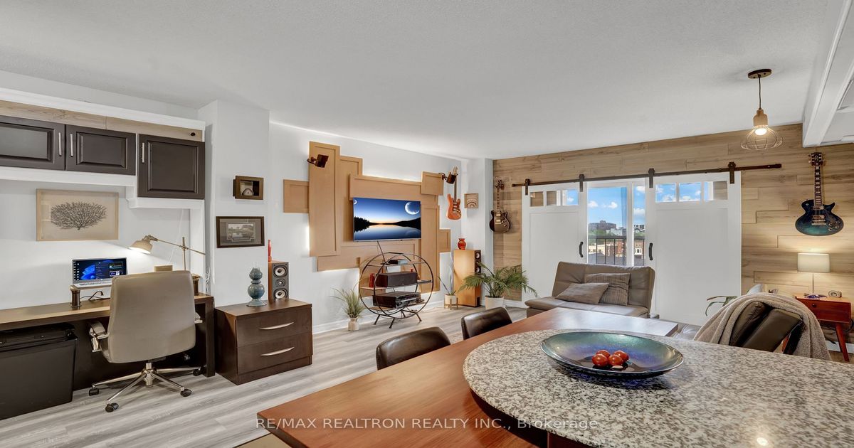 135 James Street S Hamilton