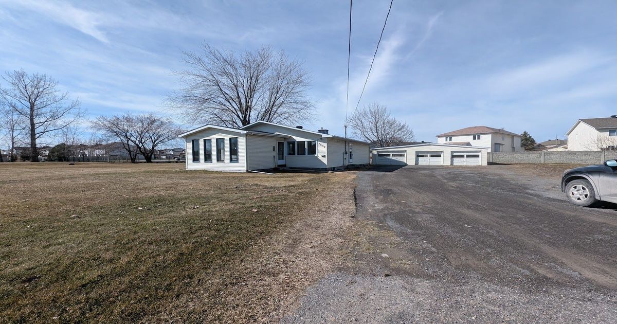 1632 Trim Road Orleans - Cumberland and Area