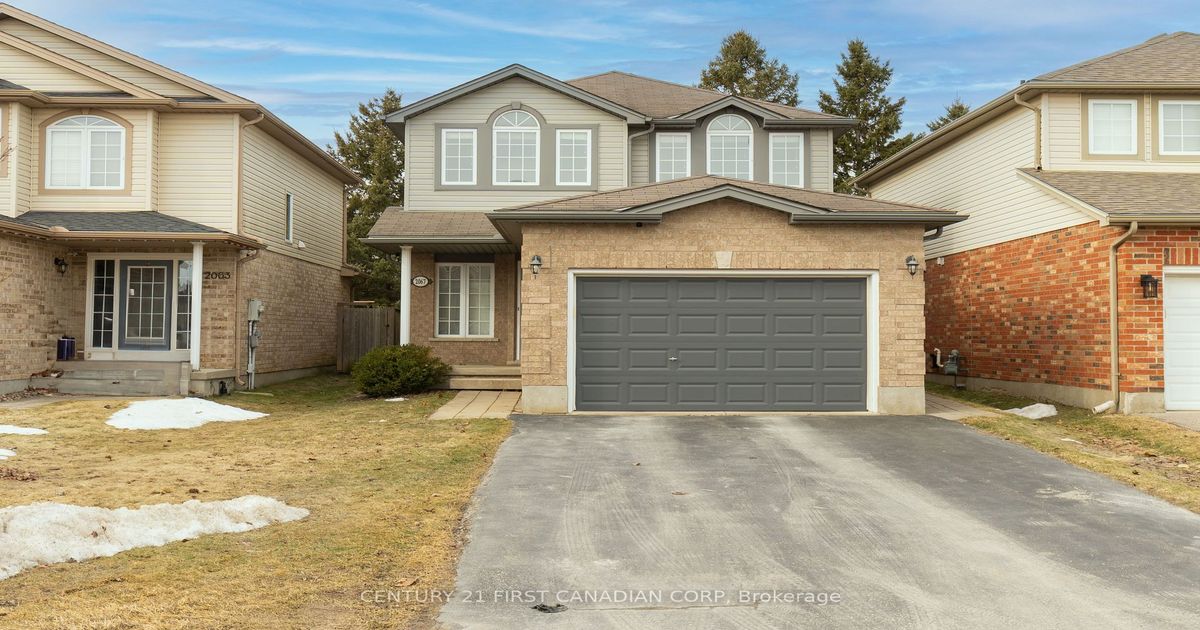2067 Foxwood Avenue London