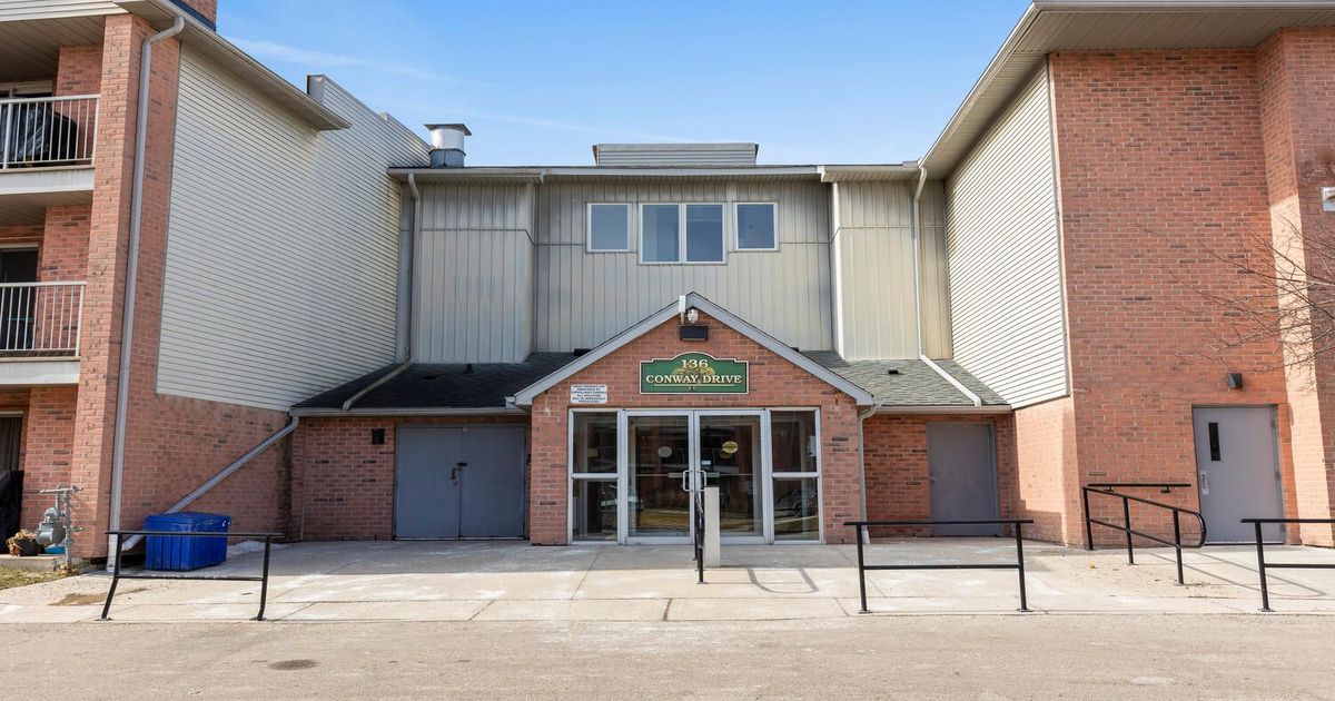 136 Conway Drive London