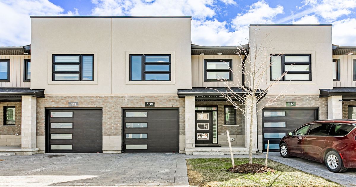 3380 Singleton Avenue London