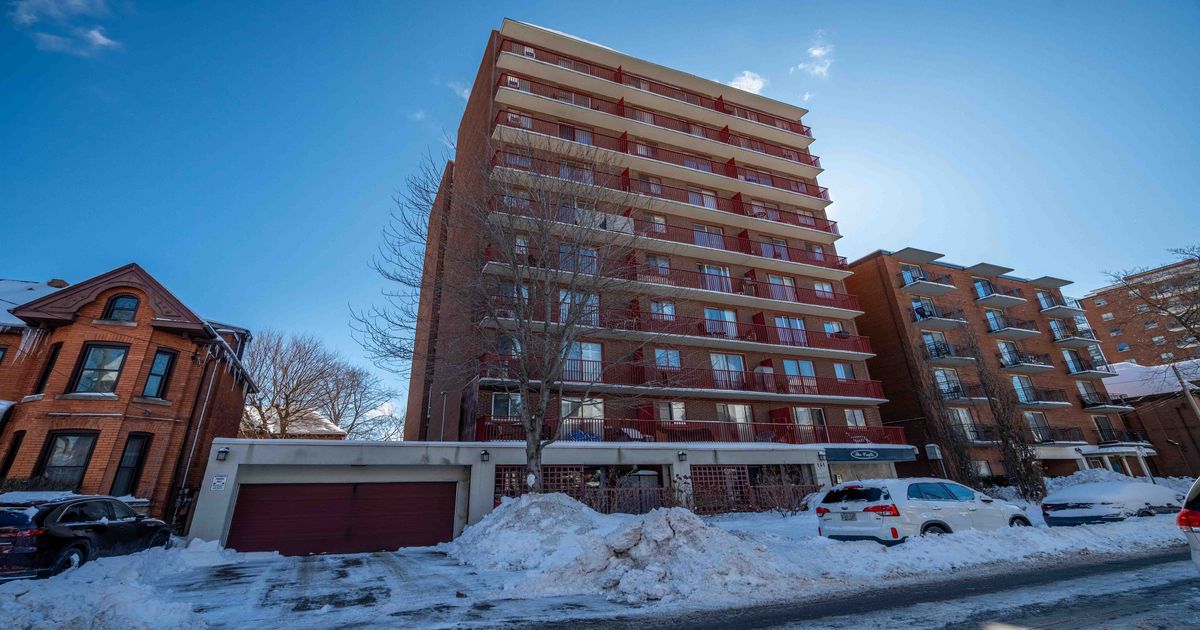 141 Catharine Street S Hamilton