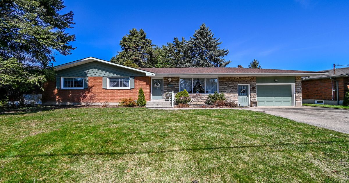 17 Old Coach Road St. Catharines