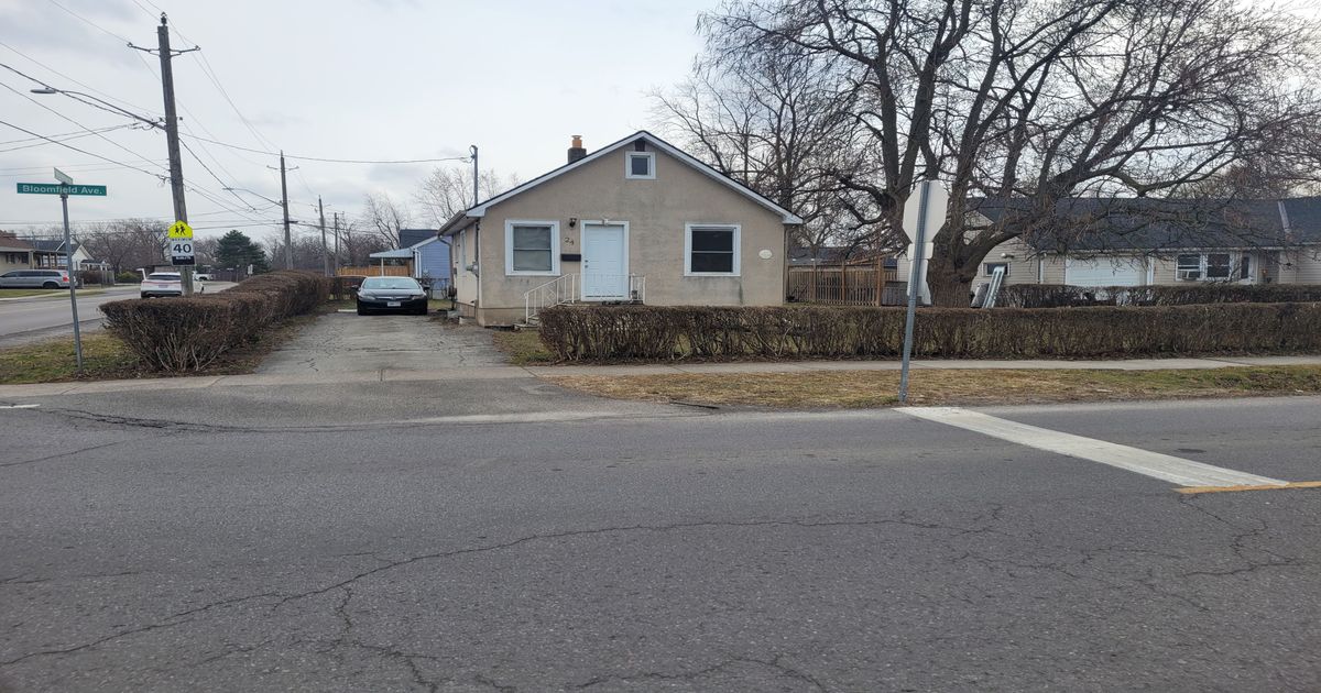 24 Bloomfield Avenue St. Catharines