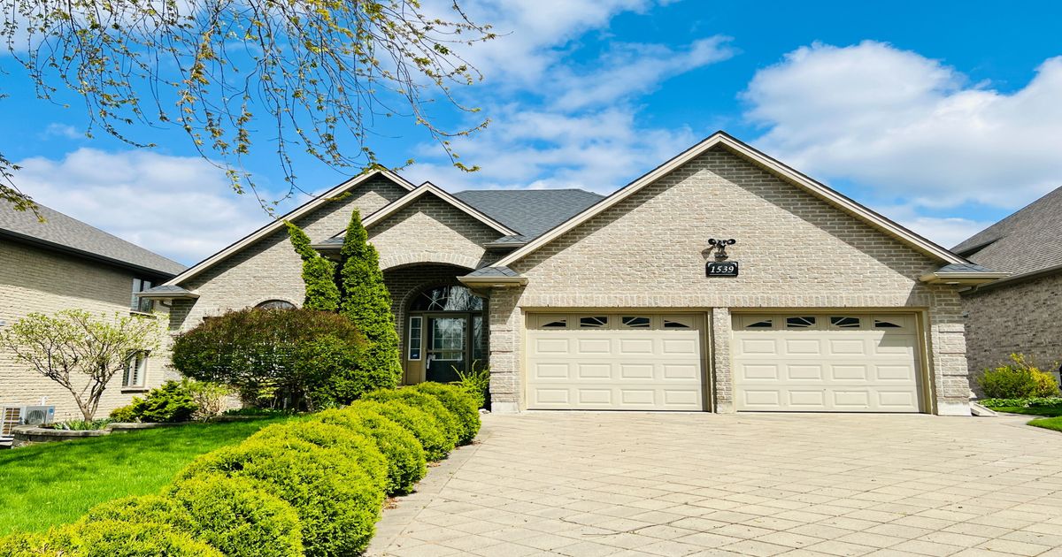 1539 Warbler Woods Walk London South