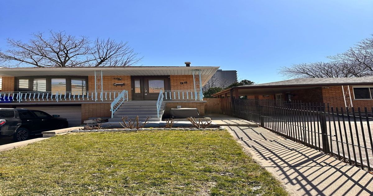 98 Ferguson Avenue N Hamilton