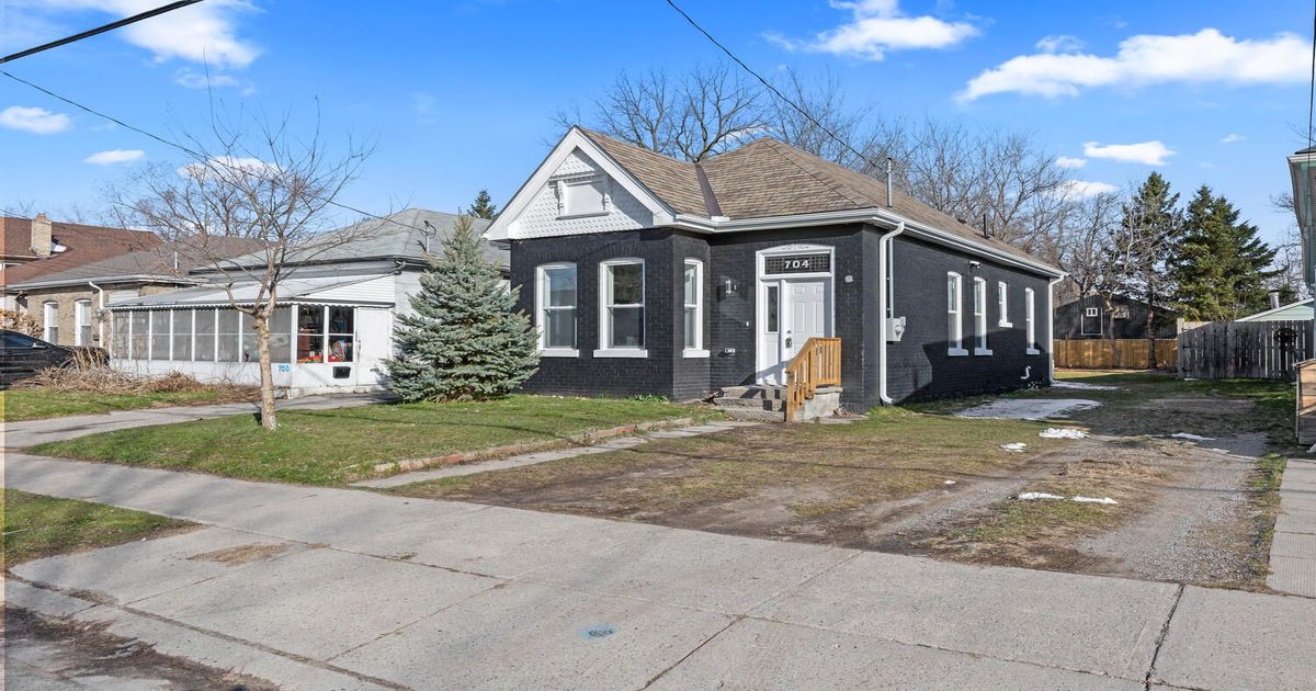 704 Elias Street London East