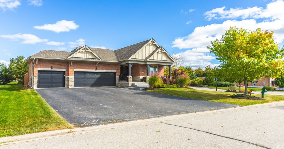 33 Aberfoyle Mill Crescent Puslinch
