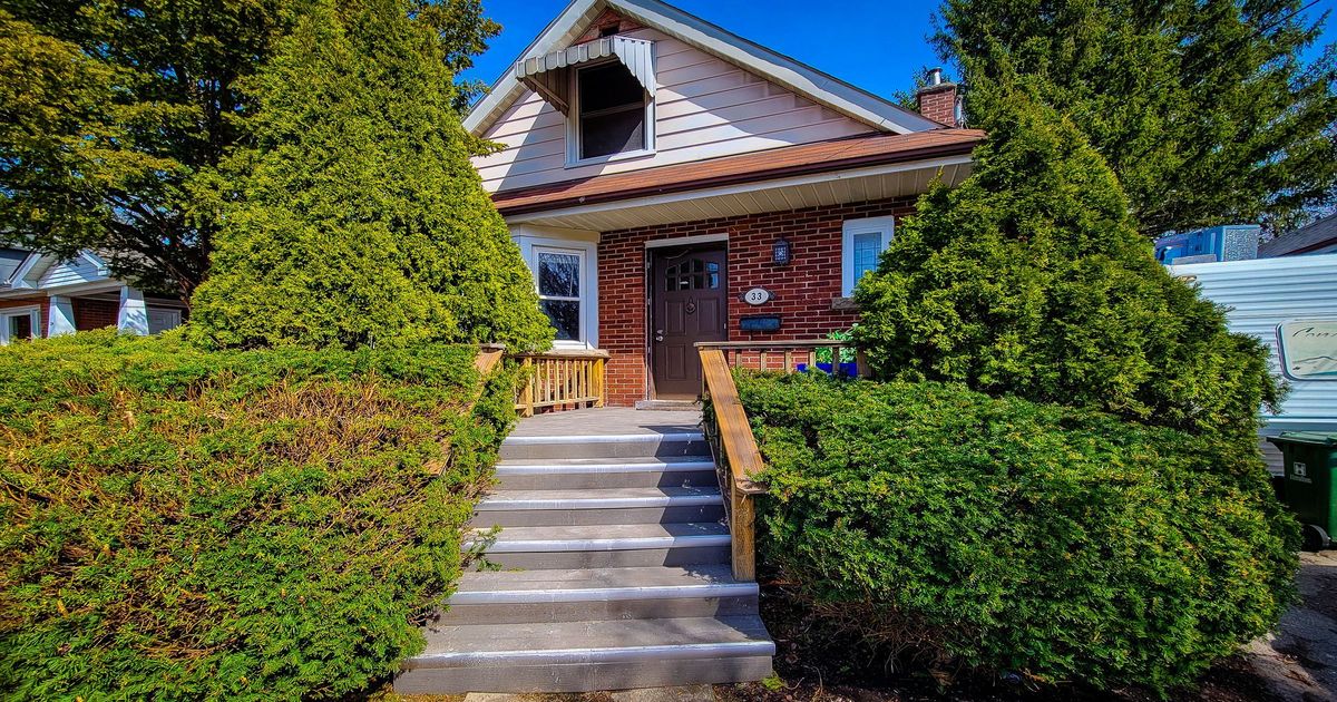 33 Norfolk Street S Hamilton