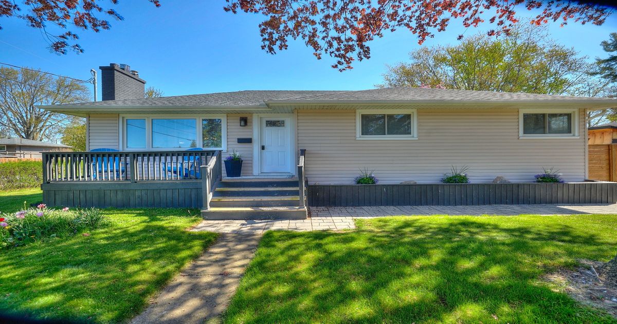 12 CORBETT Avenue St. Catharines