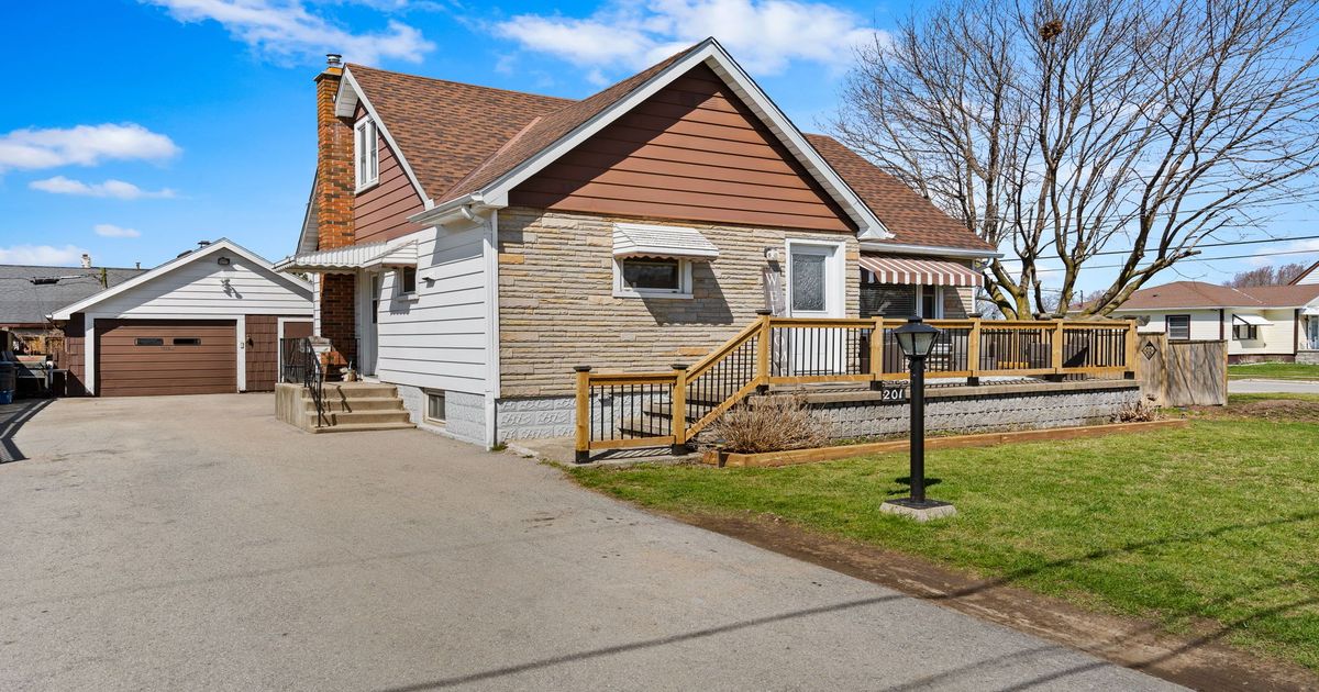 201 Knoll Street Port Colborne