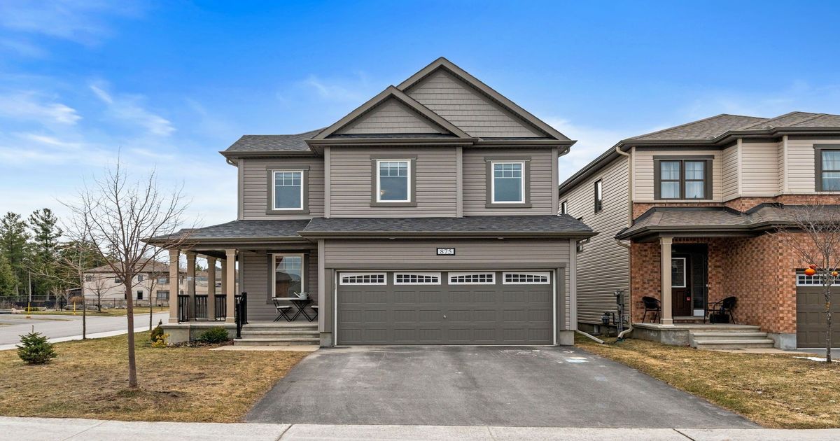 875 Stallion Crescent N Stittsville - Munster - Richmond