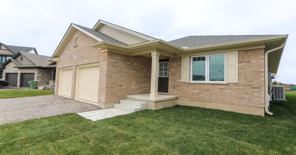 10 SILVERLEAF Path St. Thomas