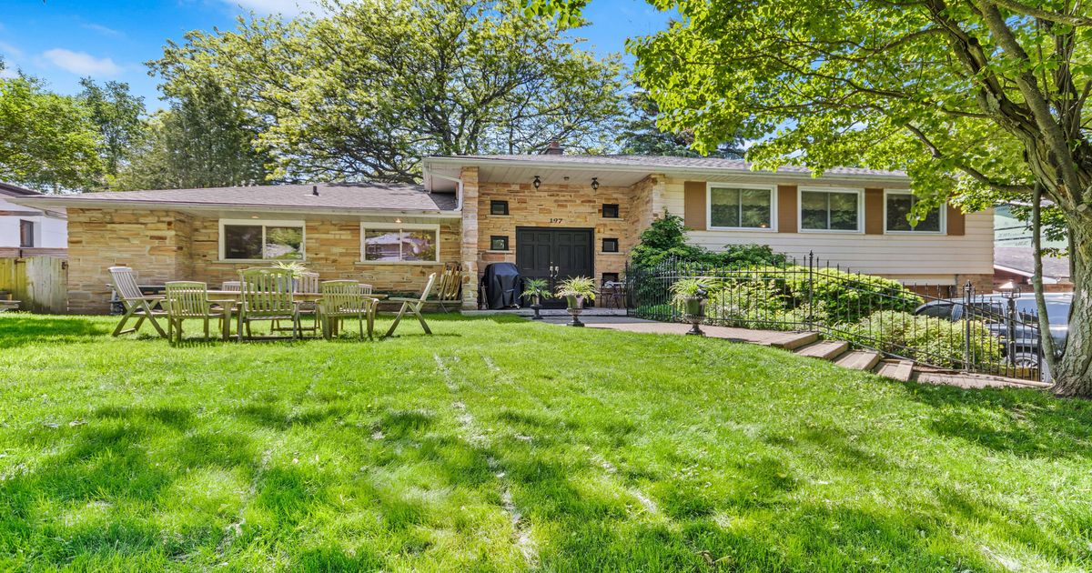 197 FAIRWAY HILL Crescent Kingston