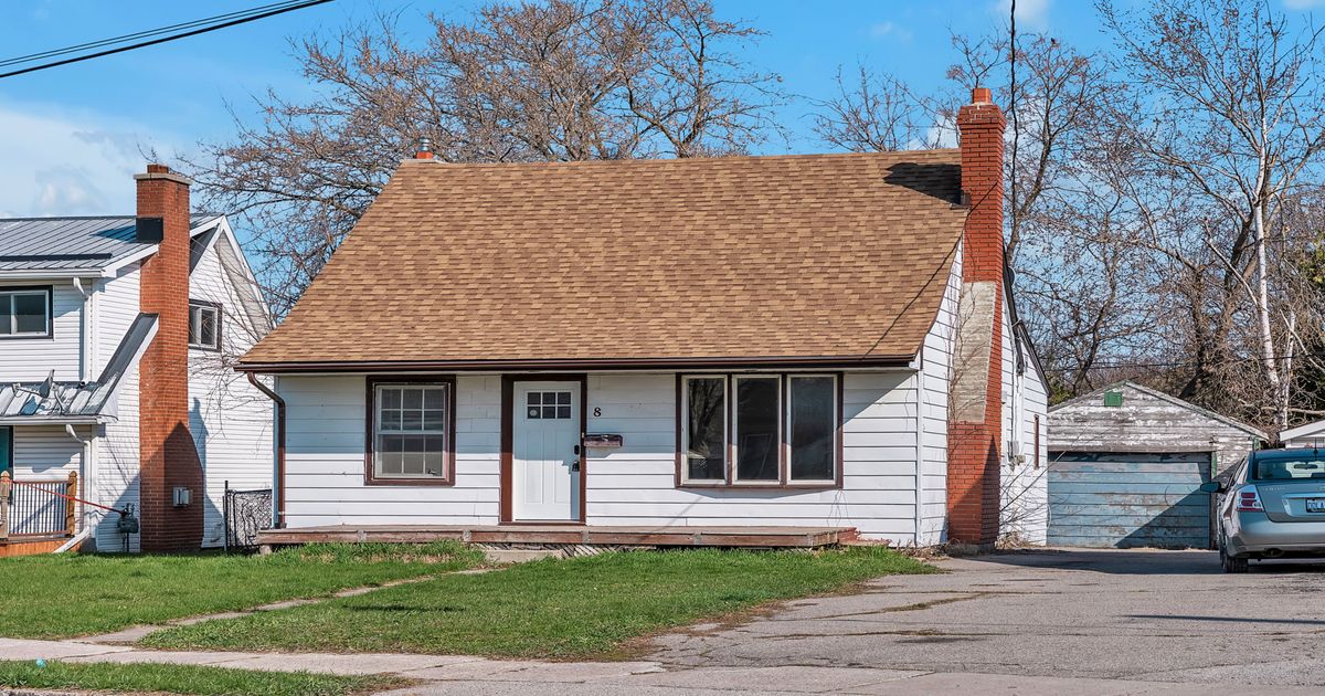 8 Jackson Street Quinte West