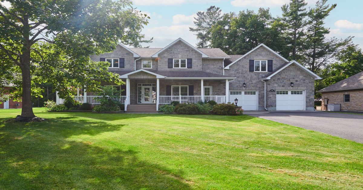 14 FOREST HILL Road South Stormont