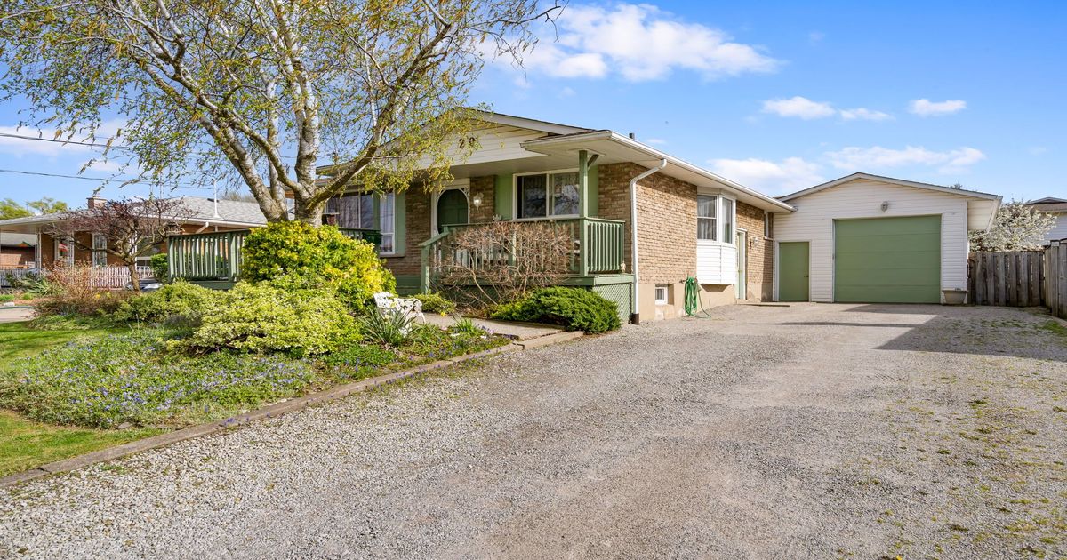 20 Brackencrest Road St. Catharines