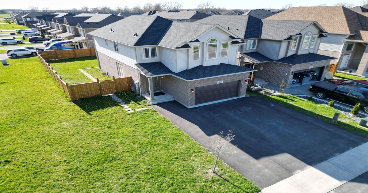6739 Sam Iorfida Drive Niagara Falls