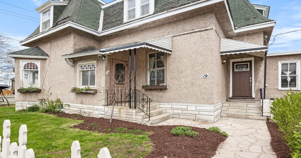 19 Winnifred Street N Smiths Falls