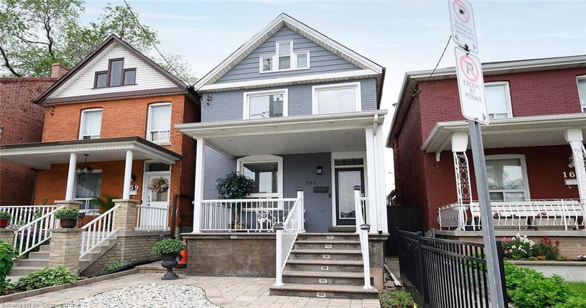 161 Oak Avenue Hamilton