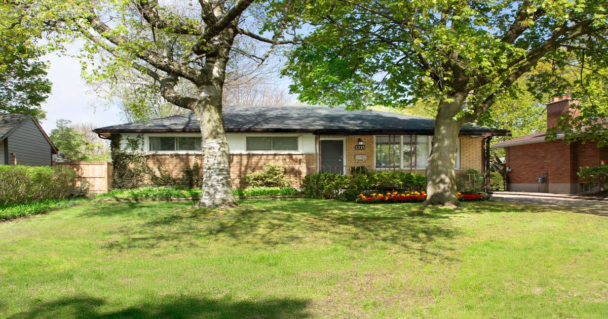 1215 Michael Street London East