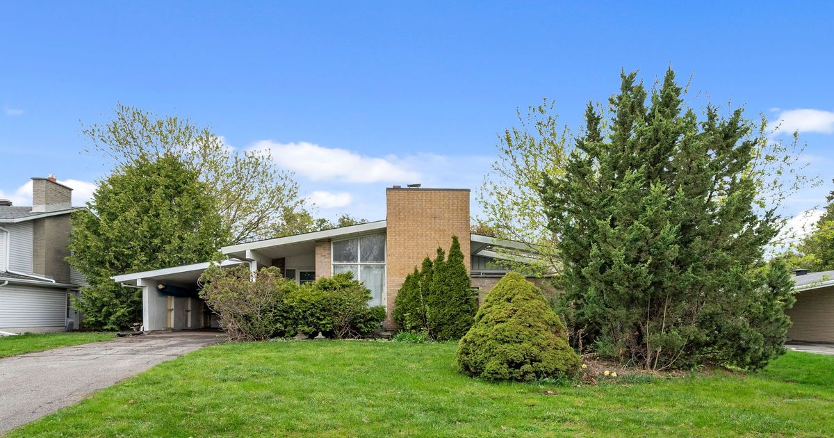 107 Coburn Avenue Kanata