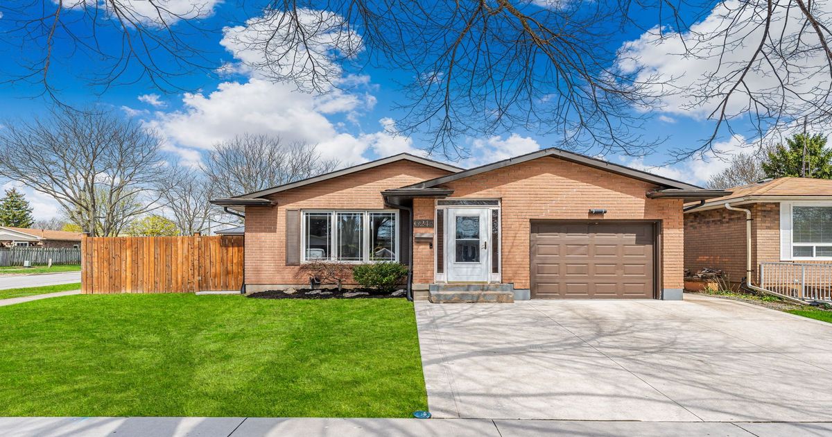6245 Charnwood Avenue Niagara Falls
