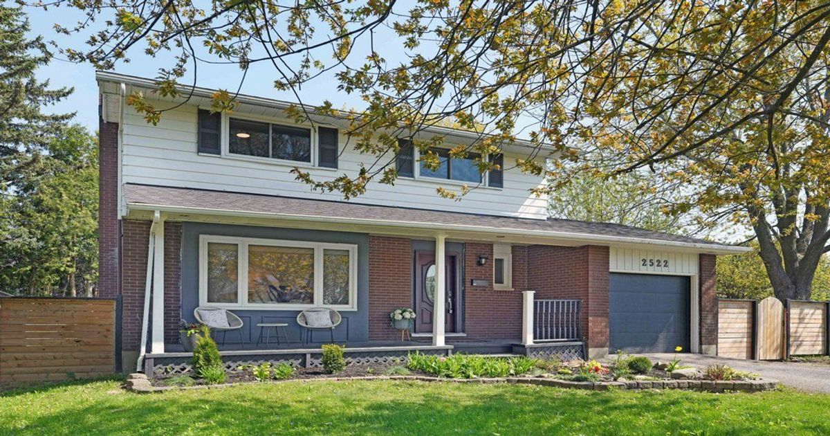 2522 Needham Crescent Billings Bridge - Riverside Park and Area