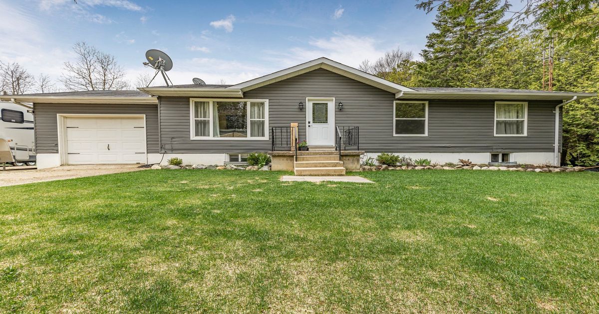 151564 Southgate 15 Side Road Southgate