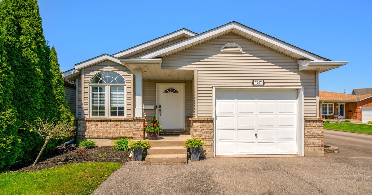 7707 Cortina Crescent Niagara Falls