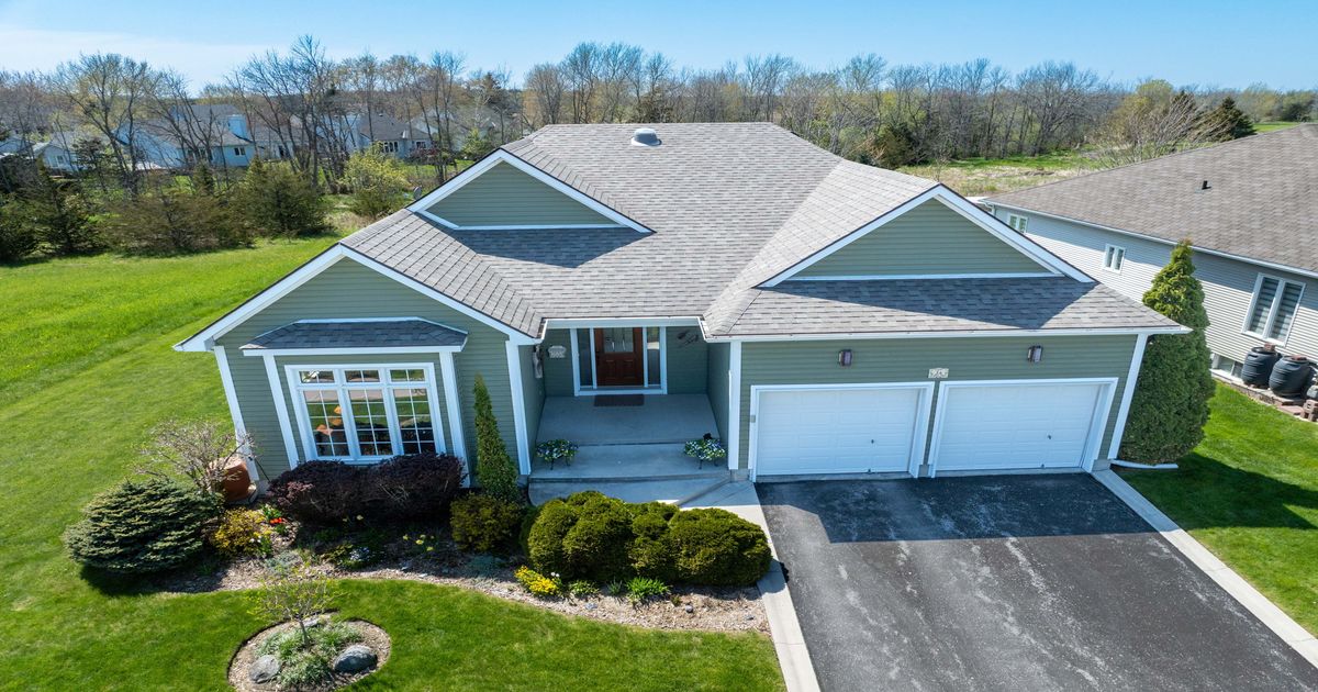 24 Country Club Drive Loyalist