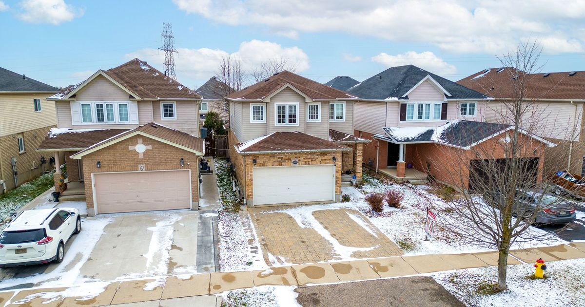369 Thomas Slee Drive Kitchener