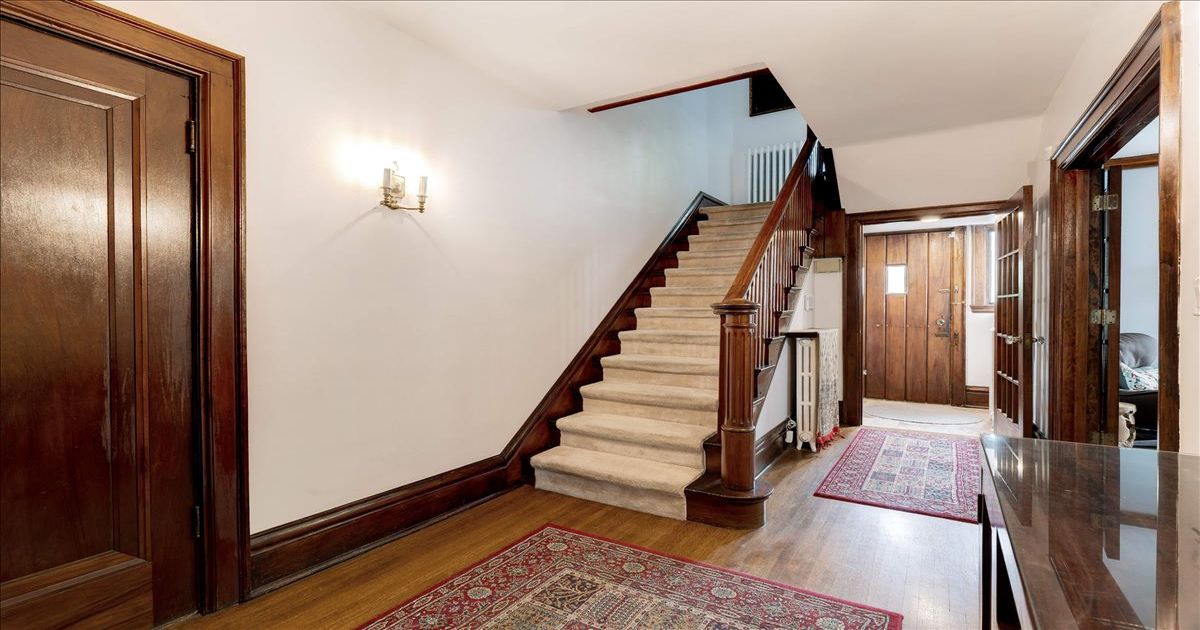 8 Turner Avenue Hamilton