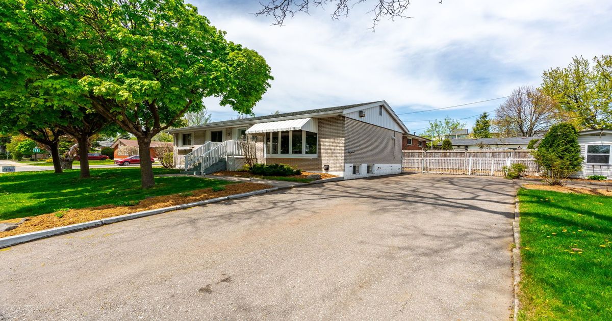 3 TANAGER Avenue Hamilton