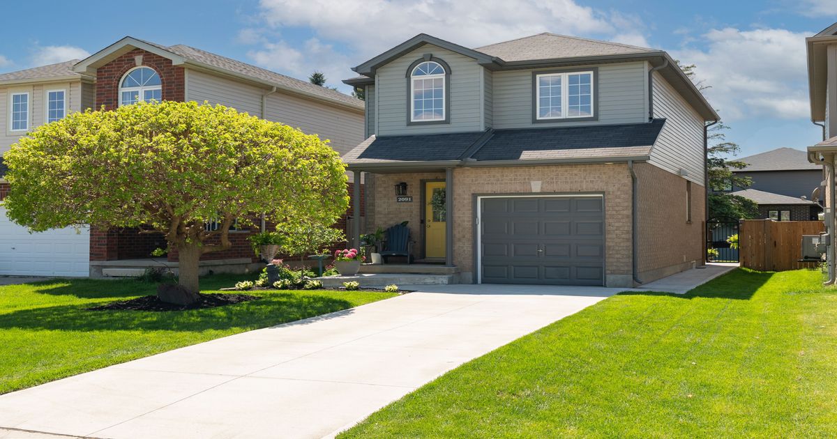 2091 Foxwood Avenue London North