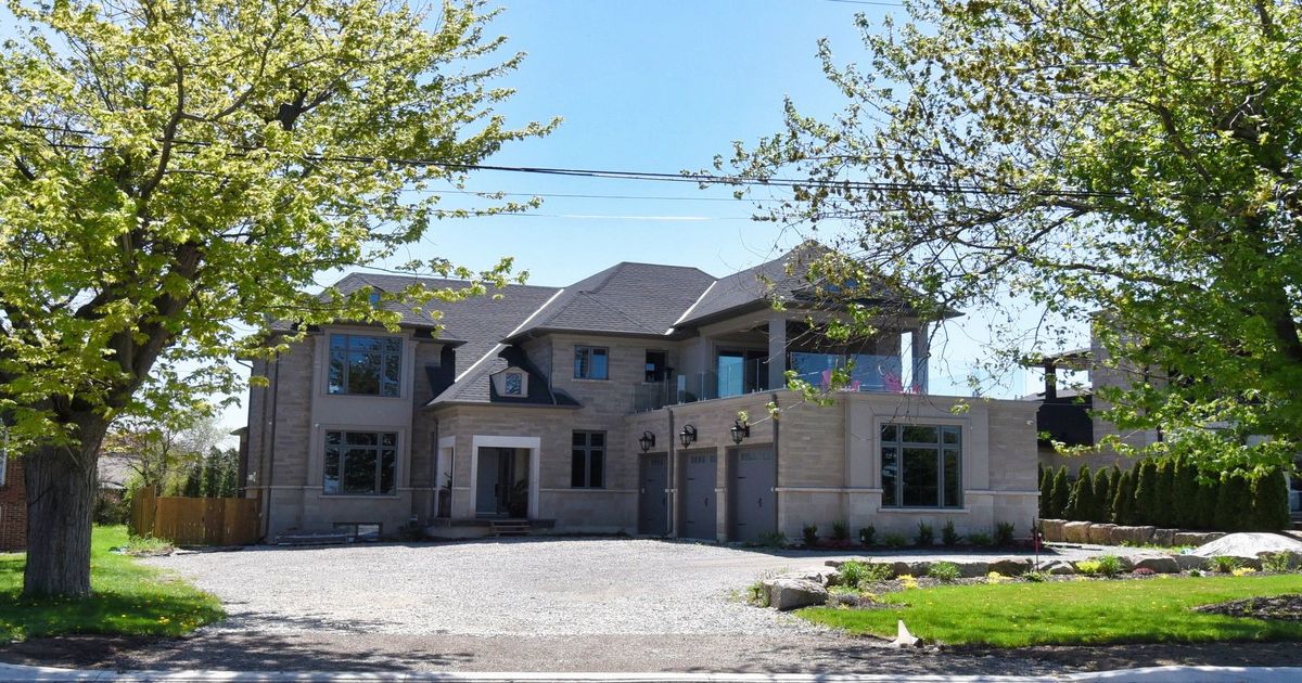 68 Mountain Brow Boulevard Hamilton