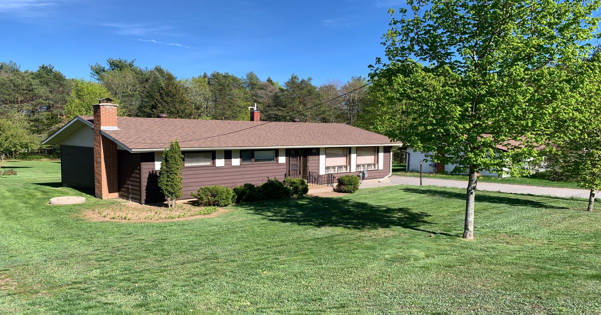 107 Albert Street N Sundridge
