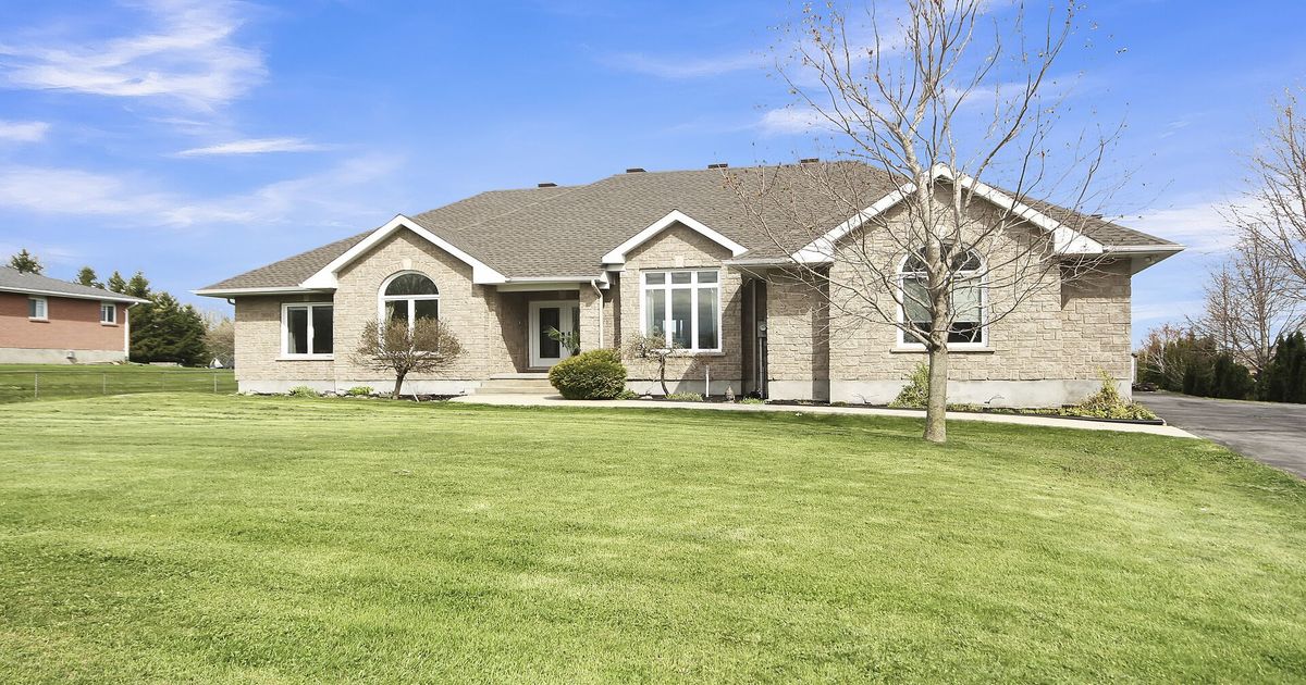 2127 Trailwood Drive Manotick - Kars - Rideau Twp and Area